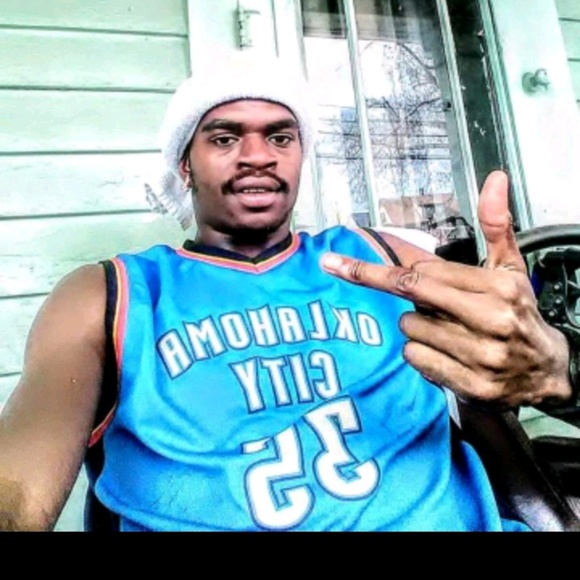 Meet your Posher, Jahlaan - Picture 1 of 1